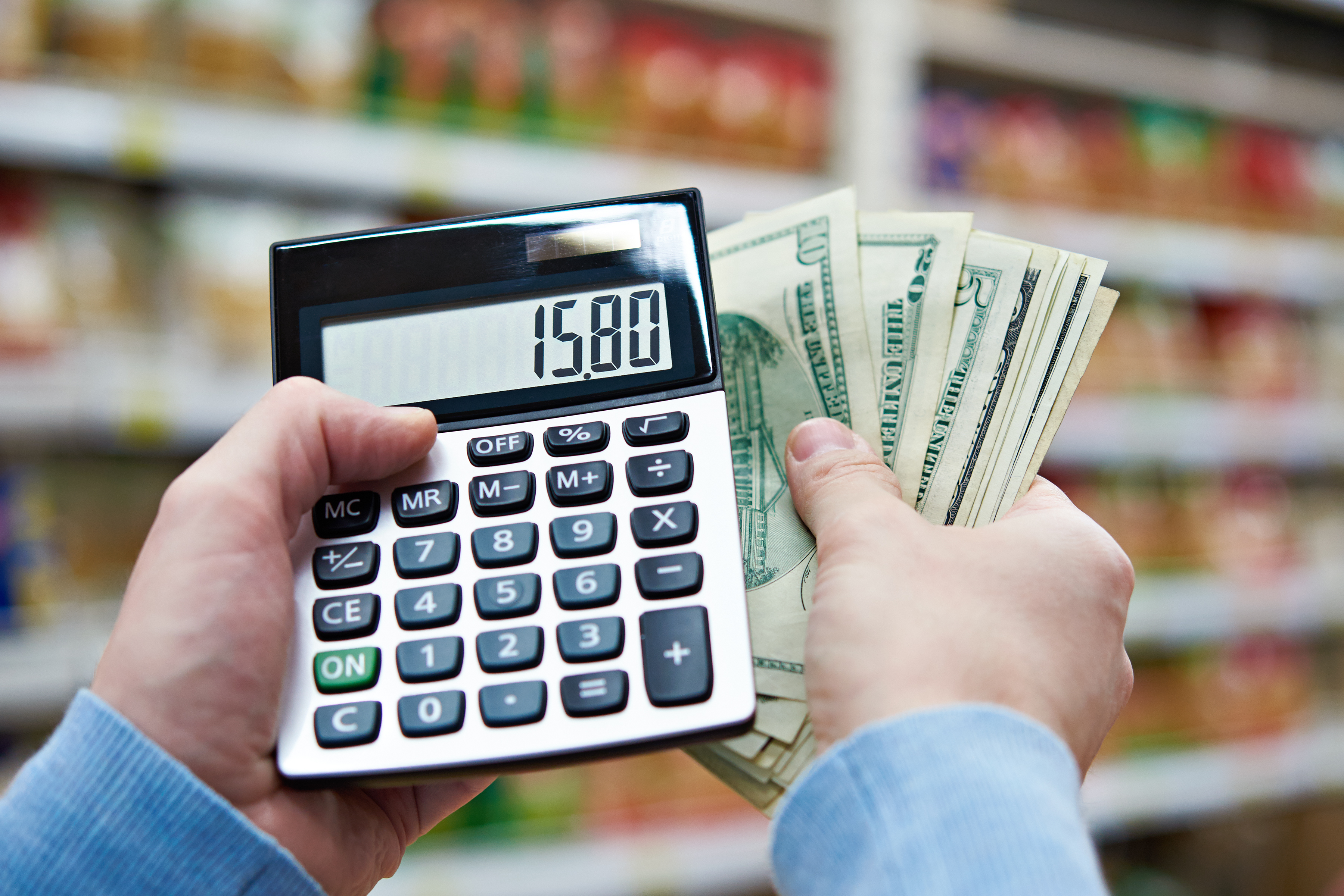 save money while grocery shopping